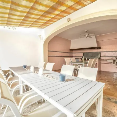 Villa In - 104270 By Mo *